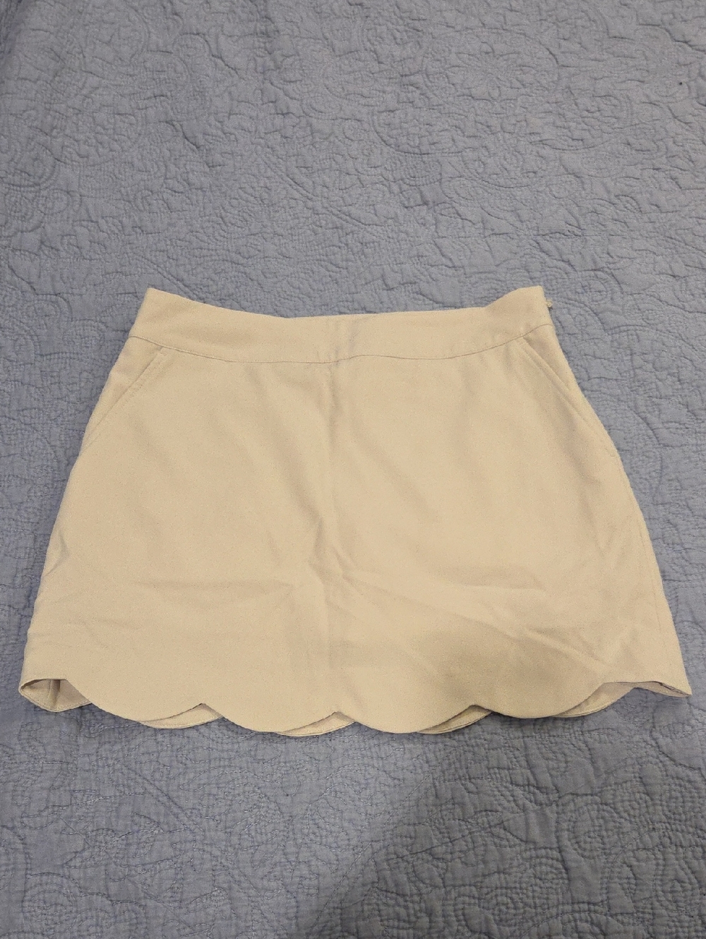 Vineyard Vines Cream Scallop Hem Mini Skirt With Built In Shorts Size 4!